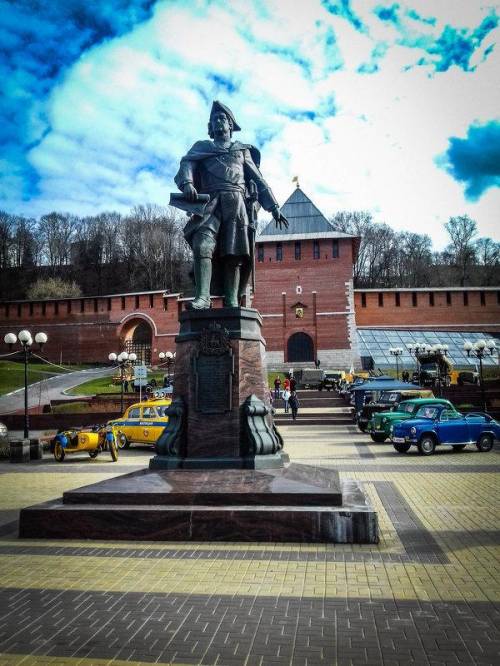 Какие памятники связаны с визитами петра первого в нижний новгород и сохранились до наших дней? 