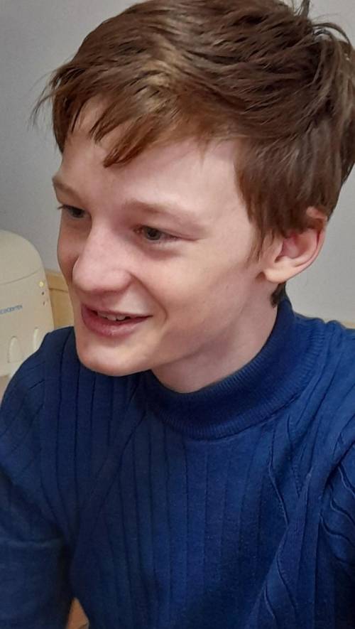 Кто это? я не понимаю что за чел