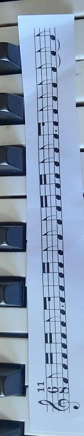 нужно сделать группировку и разделить на такты